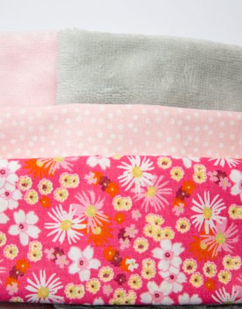 Le kit de couture lingettes démaquillantes - fleurs girly/ pois blanc fond rose