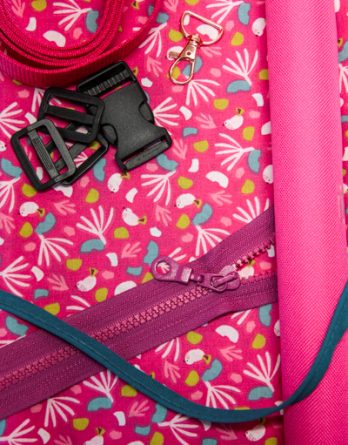 Le kit de couture sac banane Charly  (toutes tailles)  - coton imprimé oiseaux et feuillages fond rose / toile à sac imperméable rose